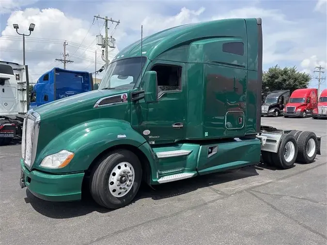 2022 KENWORTH T680d5cf2d7cd5f94f9dad5e4078b9918b84