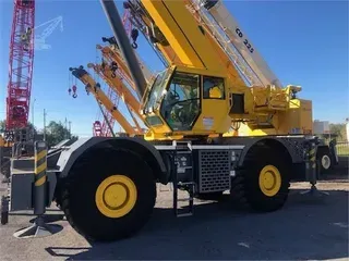 2014 GROVE RT880E