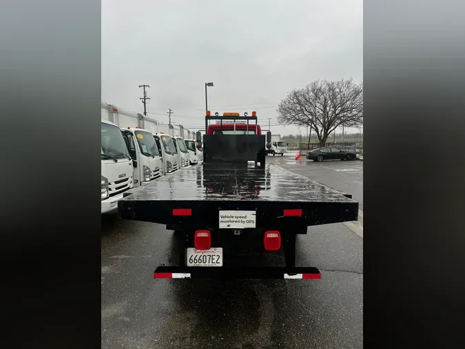 2018 FREIGHTLINER/MERCEDES M2 106