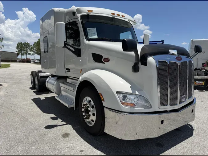 2022 Peterbilt 579d5d319448bee45ef49ed1fff1168bc9b