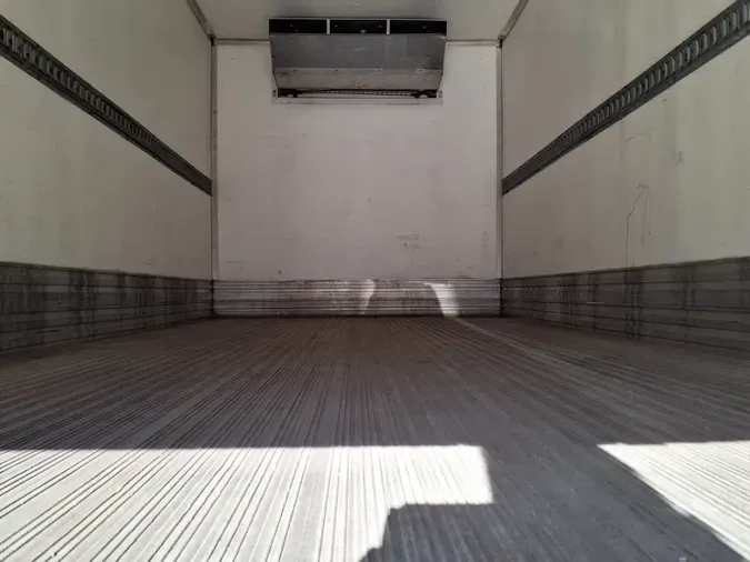 2018 ISUZU NPRd5d55b80c9d75833705121b791e6ca0d