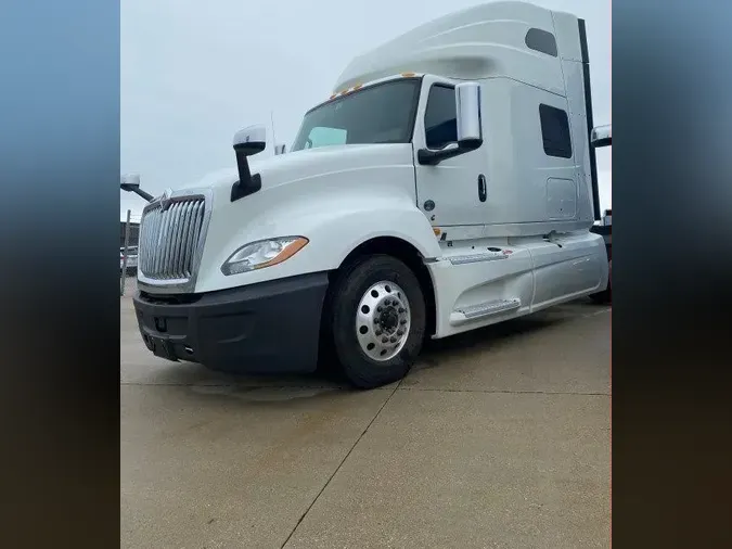 2022 INTERNATIONAL LT