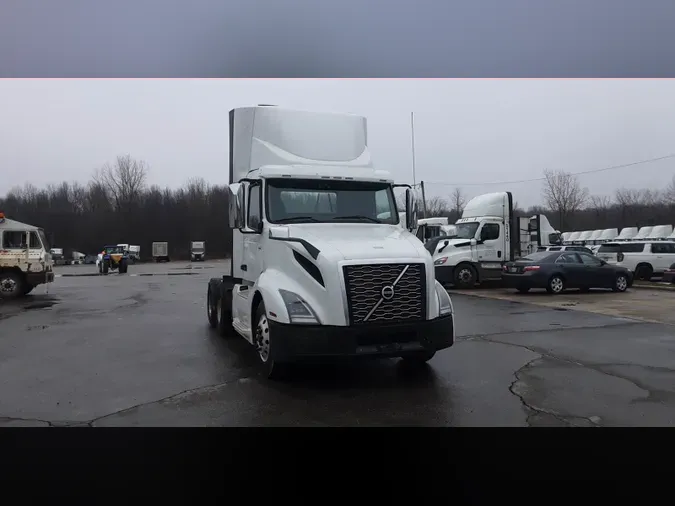 2019 Volvo VNL300