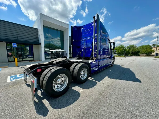 2023 Volvo VNL64T860