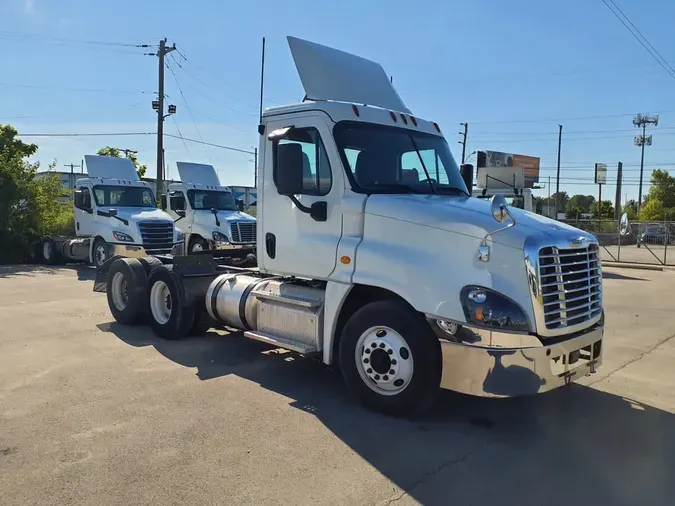 2019 FREIGHTLINER CASCADIA 125