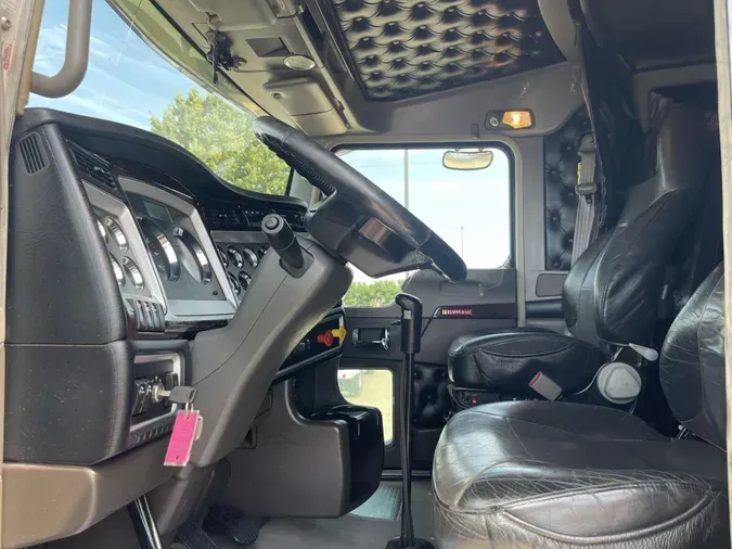 2020 Kenworth W900L