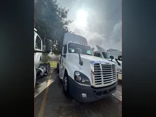 2019 FREIGHTLINER/MERCEDES CASCADIA 125