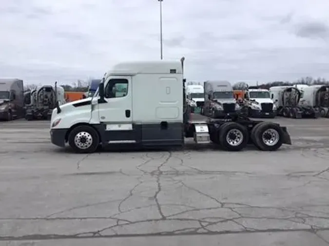 2020 Freightliner Cascadia