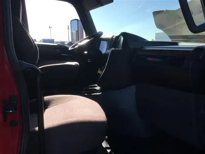 2021 INTERNATIONAL LT625