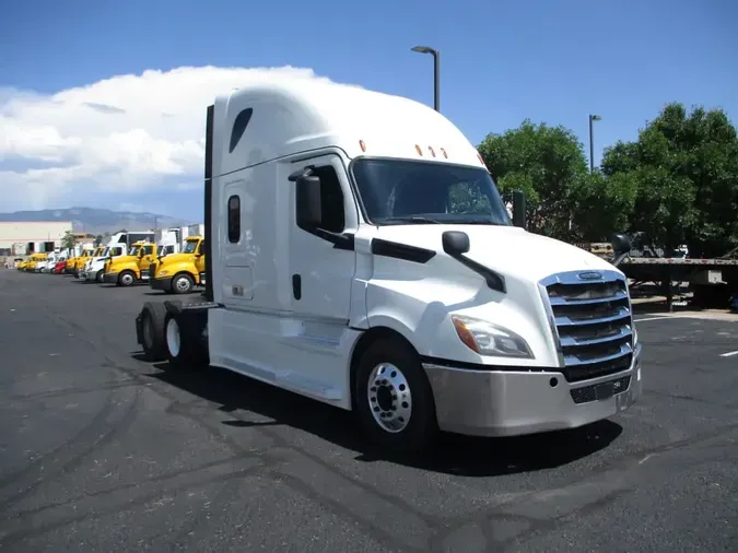 2020 FREIGHTLINER NEW CASCADIA PX12664