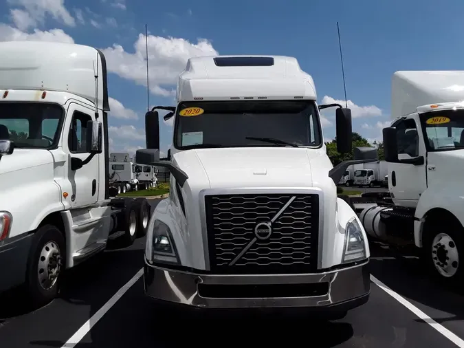 2020 VOLVO VNL64T-760