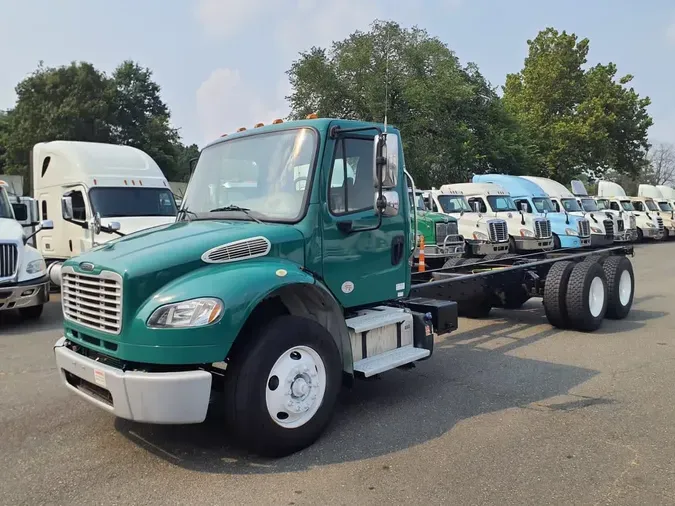 2019 FREIGHTLINER M2 106d5ea3e1e44eab0c59a47b6b82cff322f
