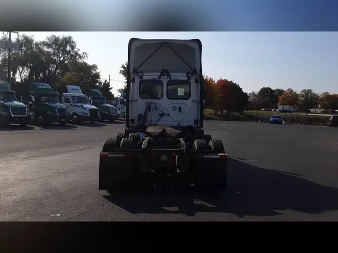 2019 Freightliner Cascadia 125