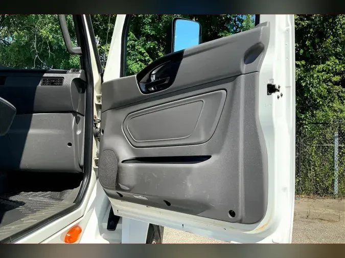 2019 INT LT625 6x4