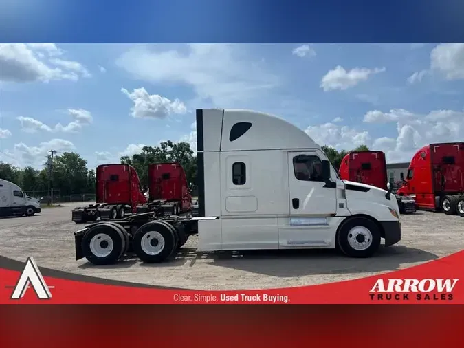 2023 FREIGHTLINER CA126