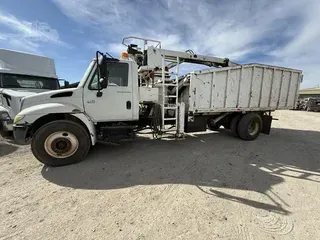 2006 INTERNATIONAL DURASTAR 4400