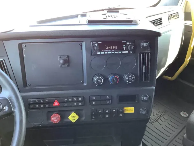 2024 Freightliner Cascadia 126