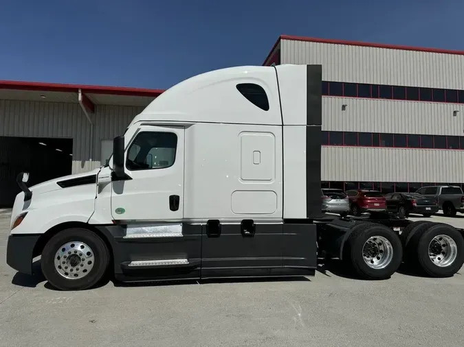 2023 Freightliner Cascadia&reg;