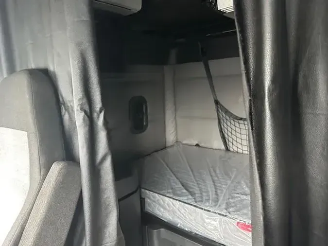 2021 Freightliner Cascadia