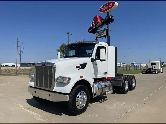 2022 Peterbilt 567