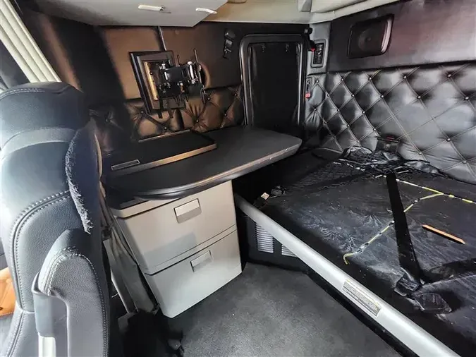 2022 KENWORTH T680d5fafee83f9e830a3486df4229e18e3f