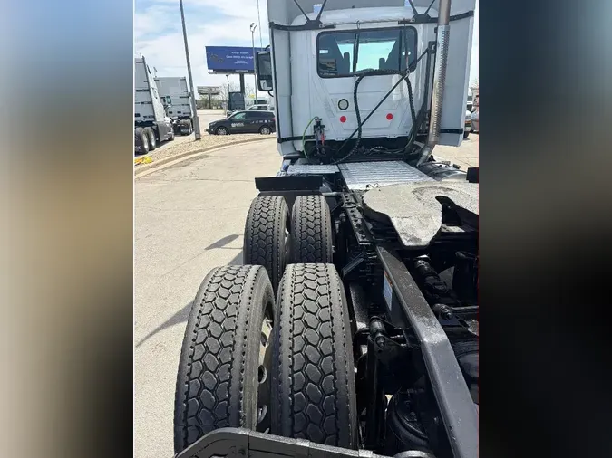 2021 MACK AN64T