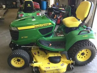2013 John Deere X739