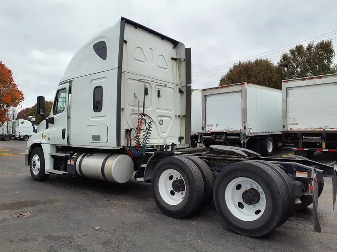 2020 FREIGHTLINER/MERCEDES CASCADIA 125