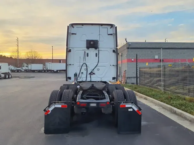 2019 FREIGHTLINER/MERCEDES CASCADIA