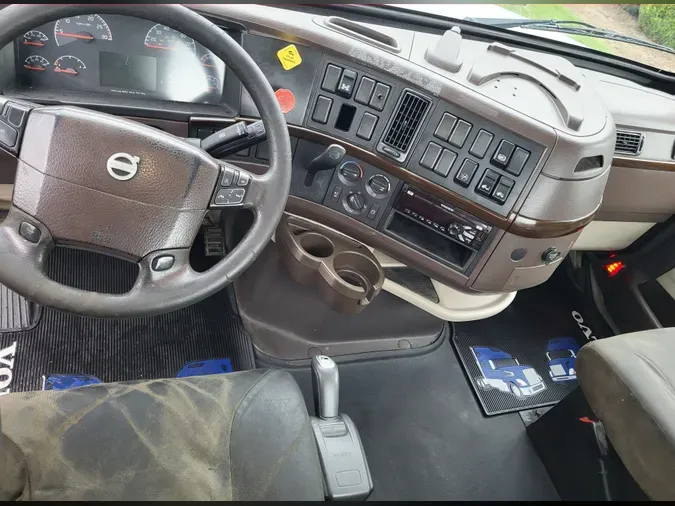 2016 VOLVO VNL64TRACTOR