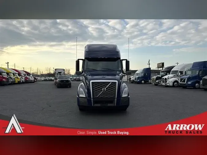 2022 VOLVO VNL760