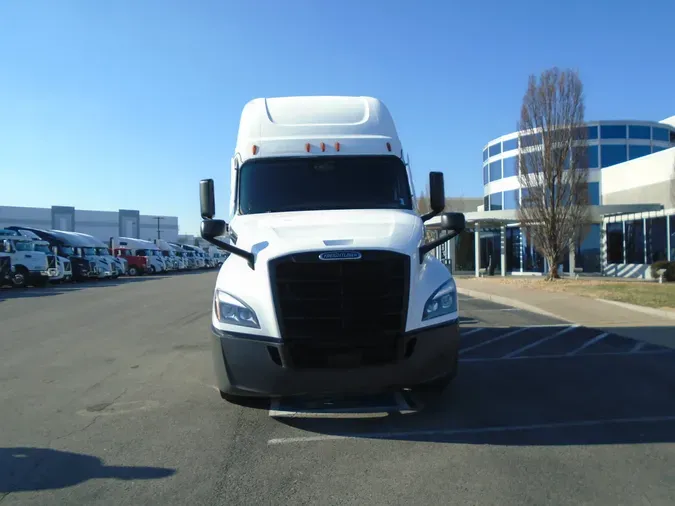 2024 FREIGHTLINER CASCADIA 126