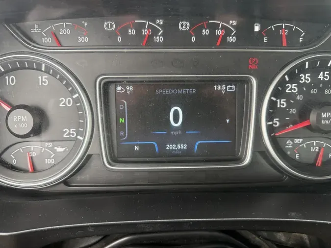 2020 International LT625