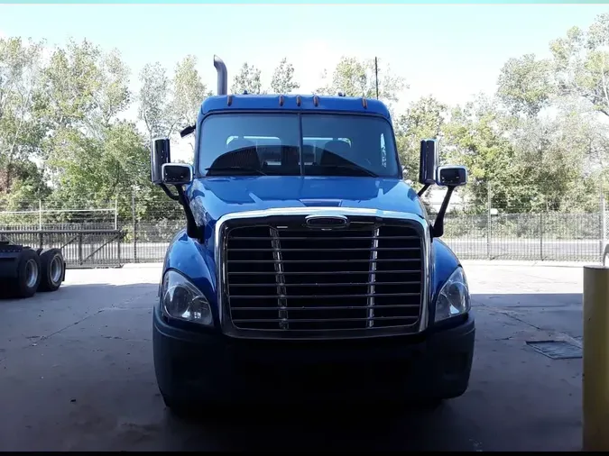 2019 FREIGHTLINER CASCADIA 125