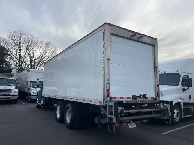 2017 FREIGHTLINER/MERCEDES M2 106