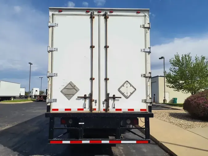 2017 FREIGHTLINER/MERCEDES M2-112