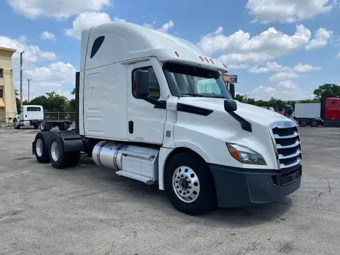 2021 Freightliner Cascadia