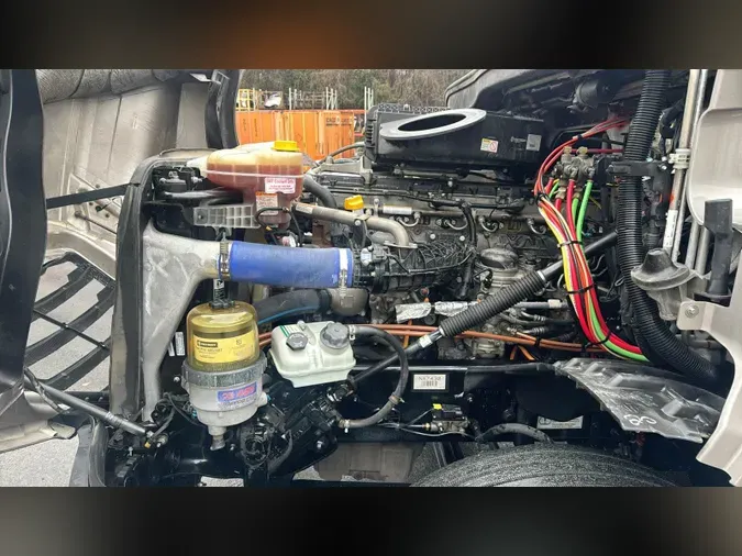 2022 Freightliner Cascadia 126