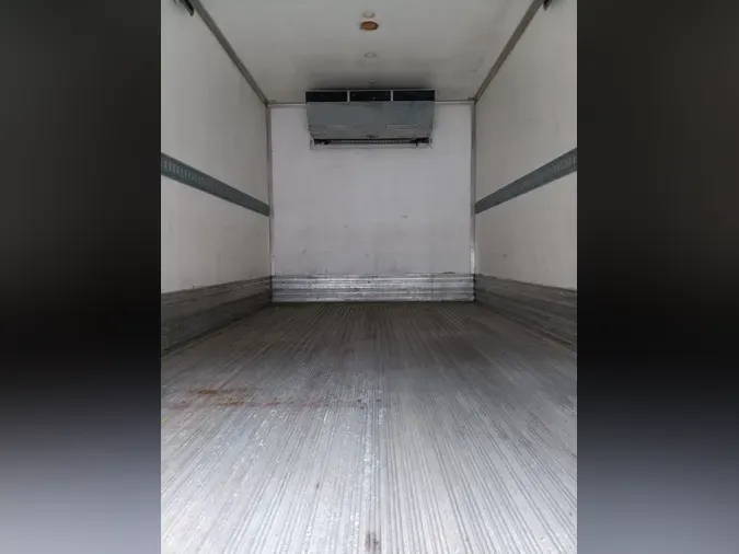 2019 ISUZU NPRd61d6eedd37e8c4c9be3e64c3bf5f207