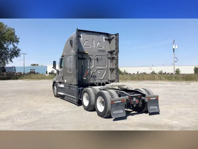 2024 Freightliner Cascadia 126