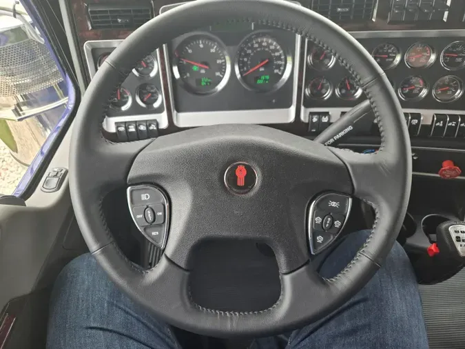 2026 Kenworth W900Ld62e9bc7a082ec489f298e3415c9fd18