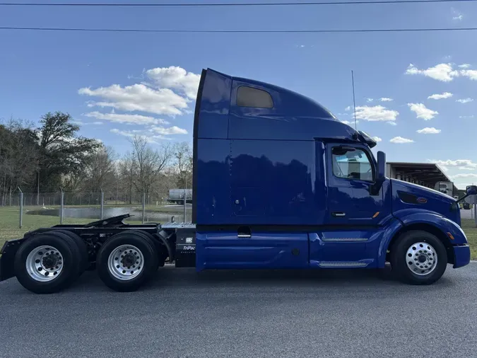 2022 Peterbilt 579