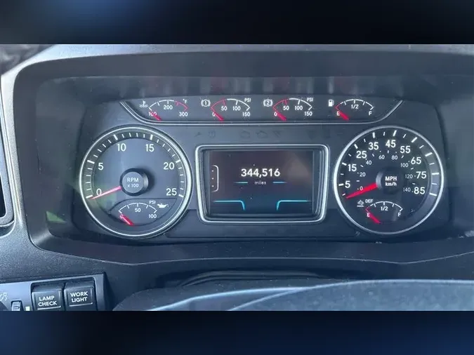 2022 INTERNATIONAL LT