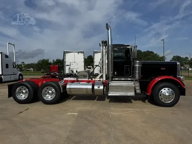 2022 PETERBILT 389