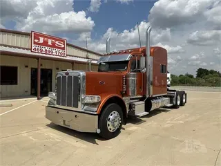 2022 PETERBILT 389