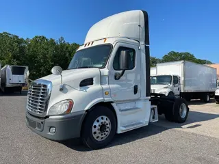 2014 Freightliner CASCADIA 113