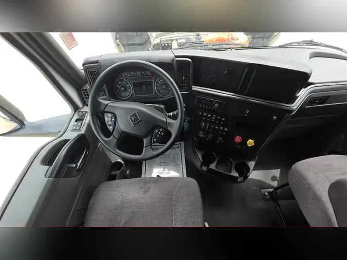2022 INTERNATIONAL LT625