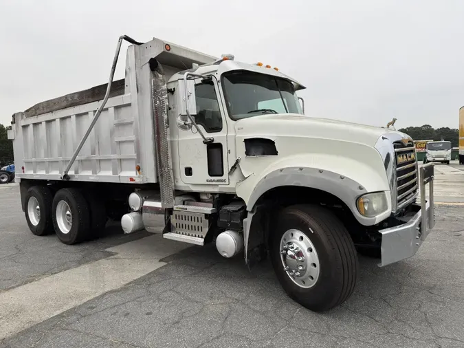 2013 Mack GU713d6402232a8056aae2100601d3c381d17