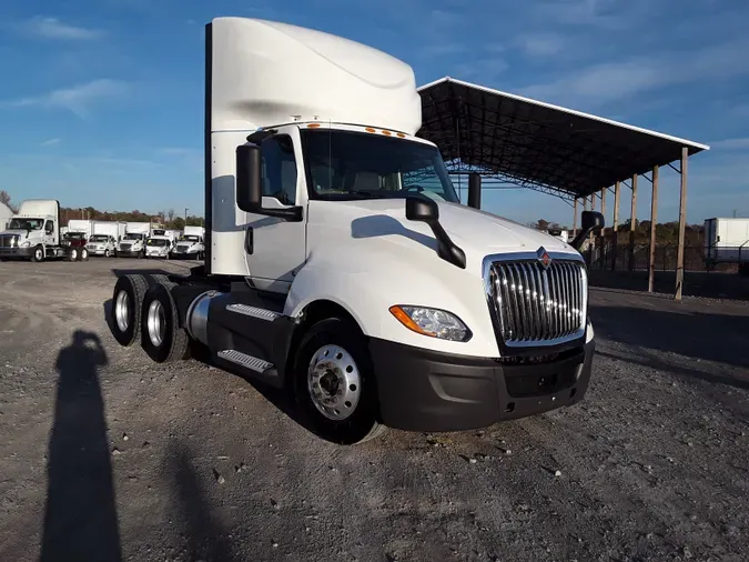 2020 NAVISTAR INTERNATIONAL LT625 DAYCAB T/A