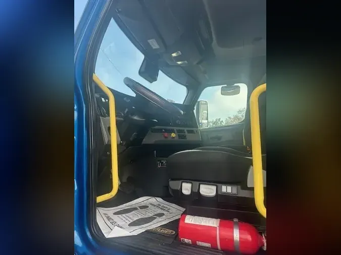 2022 Freightliner Cascadia